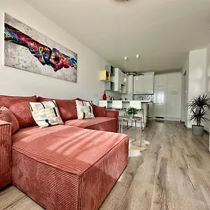 Break - Private Garage, Ac, Balcony Budapest